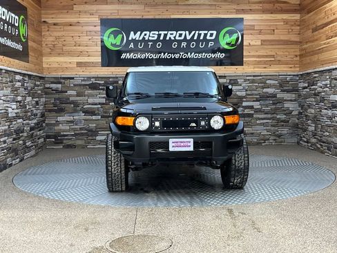 Used 2009 Toyota FJ Cruiser 4WD image 3