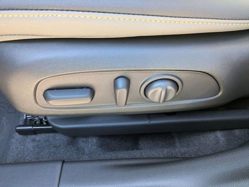 New 2026 Chevrolet Trax ACTIV w/ Driver Confidence Package image 11