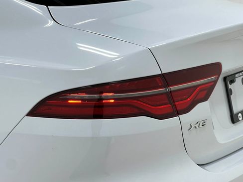 Used 2020 Jaguar XE S RWD image 35