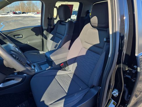 Certified 2023 Nissan Frontier SV w/ Technology Package image 13