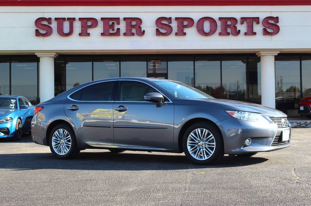 Used 2014 Lexus ES 350 w/ Luxury Package FWD image 1
