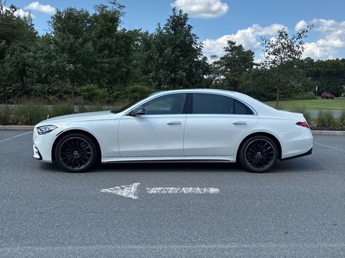 Used 2022 Mercedes-Benz S 500 4MATIC image 4