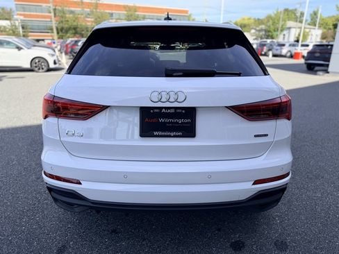 Certified 2024 Audi Q3 2.0T Premium Plus image 5