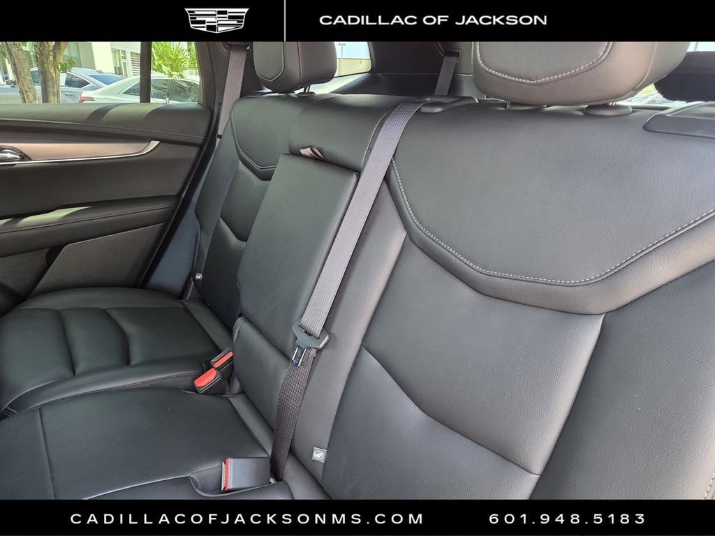 Certified 2024 Cadillac XT6 Luxury FWD image 24
