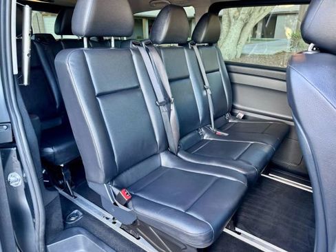 Used 2022 Mercedes-Benz Metris Passenger image 21
