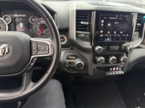 Used 2025 RAM 1500 Big Horn AWD/4WD image 8
