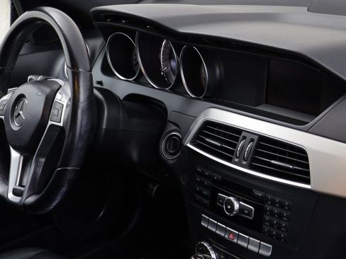 Used 2014 Mercedes-Benz C 250 Sedan image 20
