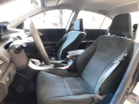 Used 2013 Honda Accord LX image 3