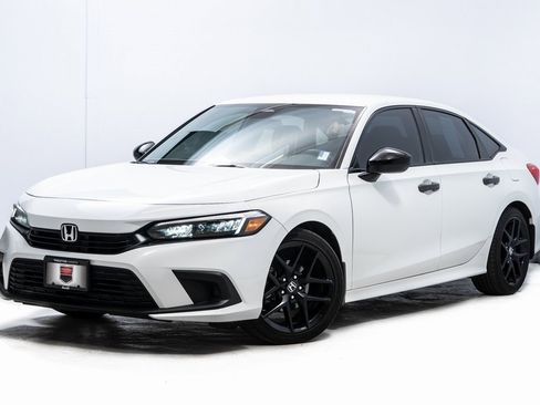 Used 2024 Honda Civic Sport image 1