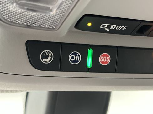 Used 2018 Chevrolet Equinox LT AWD/4WD image 24