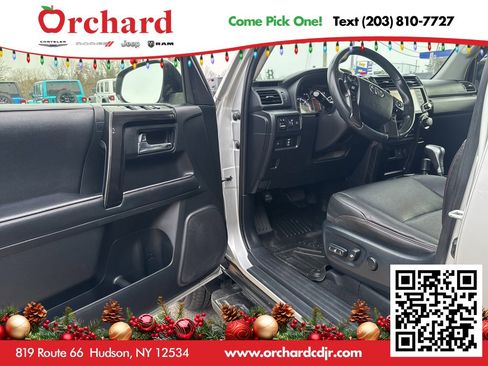 Used 2020 Toyota 4Runner TRD Off-Road Premium image 24