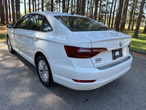 Used 2019 Volkswagen Jetta S w/ Driver Assistance Package image 5