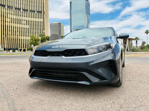 Used 2024 Kia Forte LX FWD image 4