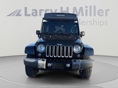 Used 2016 Jeep Wrangler Unlimited Sahara w/ Connectivity Group AWD/4WD image 8