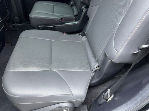 Used 2023 Lexus GX 460 Premium w/ Accessory Package image 41