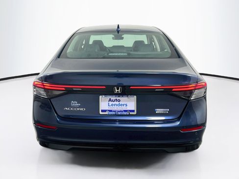 Used 2023 Honda Accord Touring image 6