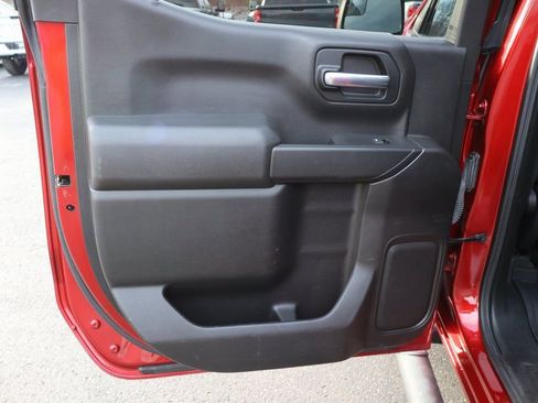 Used 2021 Chevrolet Silverado 1500 Custom Trail Boss w/ LPO, Dark Essentials Package image 23