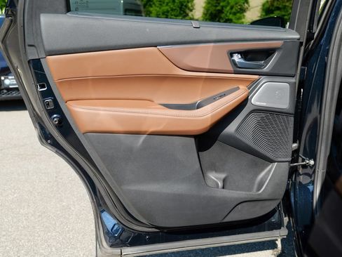 Used 2025 Acura MDX SH-AWD w/ Technology Package image 26