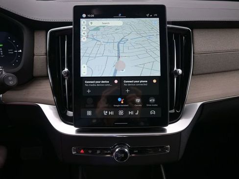 New 2026 Volvo XC90 T8 Plus w/ Protection Package Premier image 13