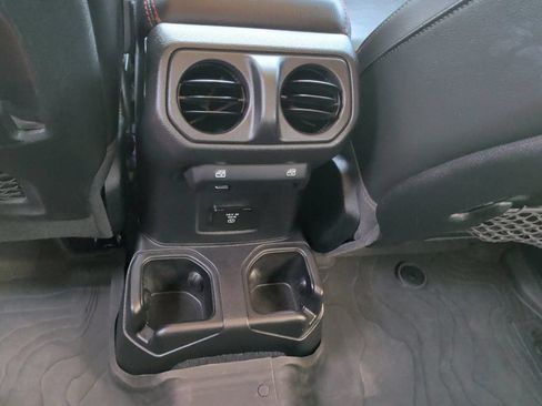 Used 2023 Jeep Wrangler Unlimited Rubicon AWD/4WD image 45