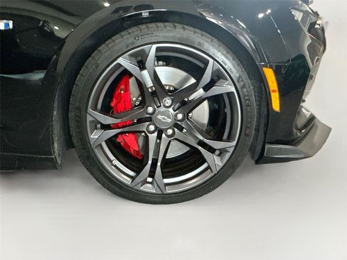 Used 2023 Chevrolet Camaro SS RWD image 31