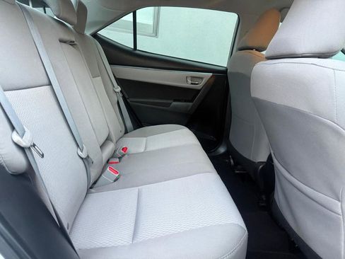 Used 2015 Toyota Corolla LE image 24