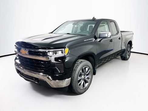 Used 2023 Chevrolet Silverado 1500 LT AWD/4WD image 3