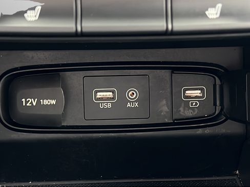 Used 2019 Hyundai Santa Fe Limited FWD image 25