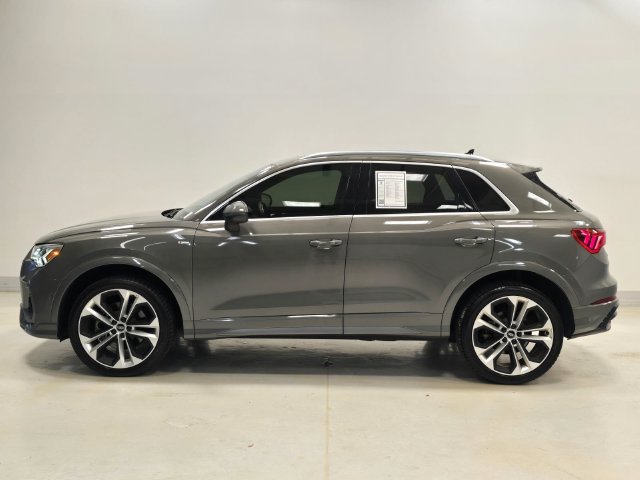 Used 2021 Audi Q3 2.0T Premium Plus w/ Premium Plus Package AWD/4WD image 3