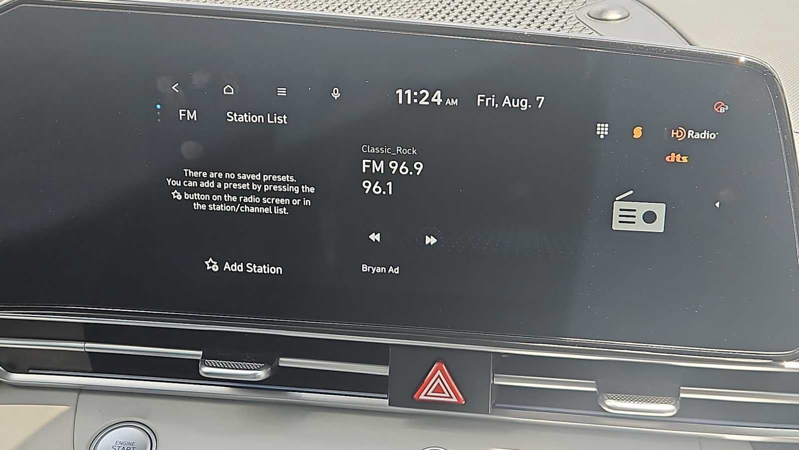 Used 2024 Hyundai Elantra Limited FWD image 12