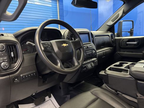 Used 2025 Chevrolet Silverado 3500 W/T w/ WT Convenience Package AWD/4WD image 11