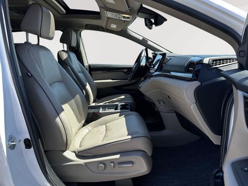 Certified 2024 Honda Odyssey Elite image 27