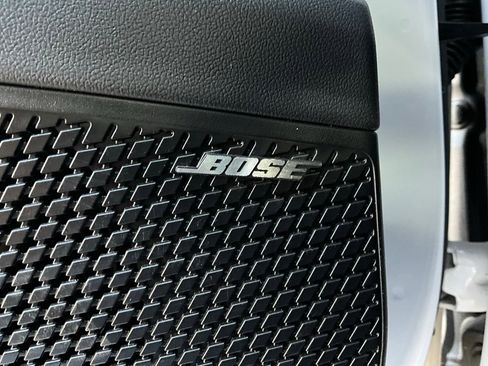 Used 2025 Hyundai Elantra Limited image 24