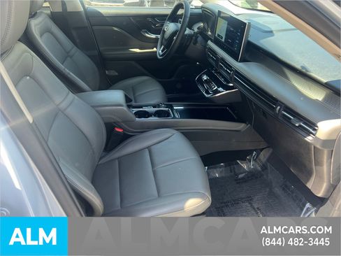 Used 2025 Lincoln Corsair AWD w/ Equipment Group 101A image 15