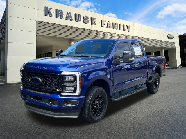 New 2026 Ford F250 Lariat w/ Black Appearance Package AWD/4WD image 3