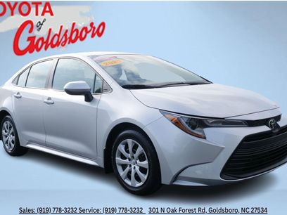 Used 2025 Toyota Corolla LE