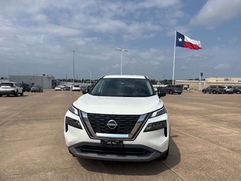 Certified 2023 Nissan Rogue S FWD image 5