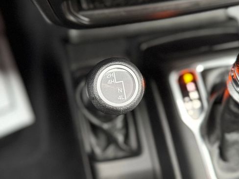 Used 2023 Jeep Wrangler Sport S image 14