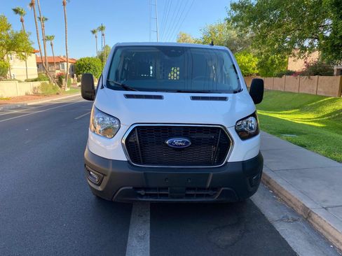Used 2025 Ford Transit 250 Low Roof w/ Exterior Upgrade Package RWD image 3