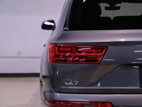 Used 2018 Audi Q7 3.0T Prestige w/ Prestige Package image 60