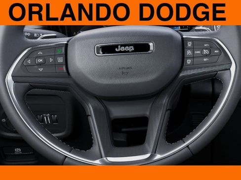 New 2025 Jeep Grand Cherokee L Altitude RWD image 19