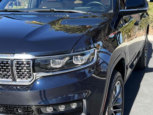 Used 2023 Jeep Grand Wagoneer L Series III image 80