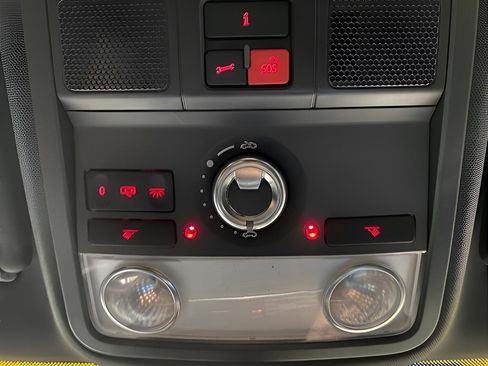 Used 2017 Volkswagen Jetta GLI image 25