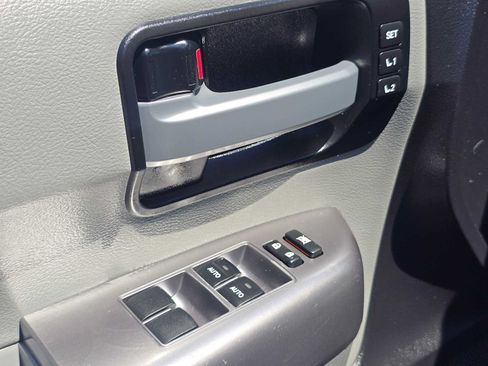 Certified 2020 Toyota Sequoia Limited w/ Safety & Convenience Package AWD/4WD image 24