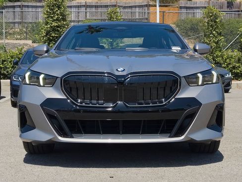 New 2027 BMW 530i w/ M Sport Package RWD image 2
