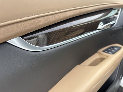 Used 2024 Cadillac XT6 Premium Luxury w/ Platinum Package image 23