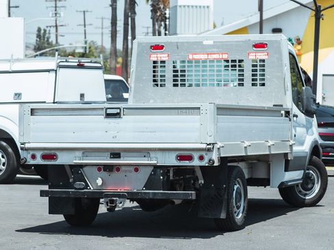 Used 2018 Ford Transit 250 138 image 2
