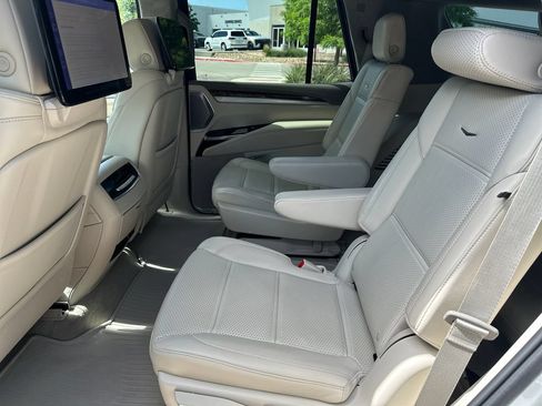 Certified 2025 Cadillac Escalade Sport Platinum w/ LPO, ONYX Package RWD image 35