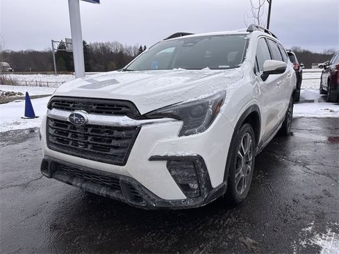 Used 2023 Subaru Ascent Limited image 5