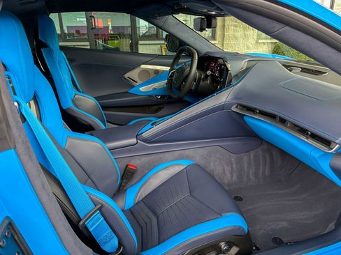 Used 2022 Chevrolet Corvette Stingray Premium Cpe w/ Z51 Performance Package RWD image 28